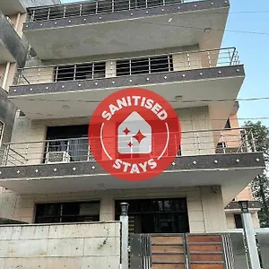 Hotel Oyo White House Tower, Gurgaon